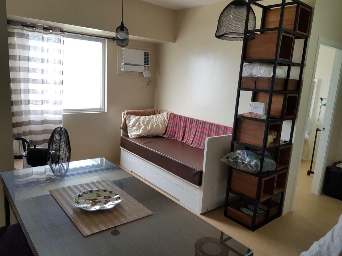 Nice Corner Ayala 1 Bedroom Condo At Heart Of Davao City With Hi Speed Wi Fi Internet Exterior photo